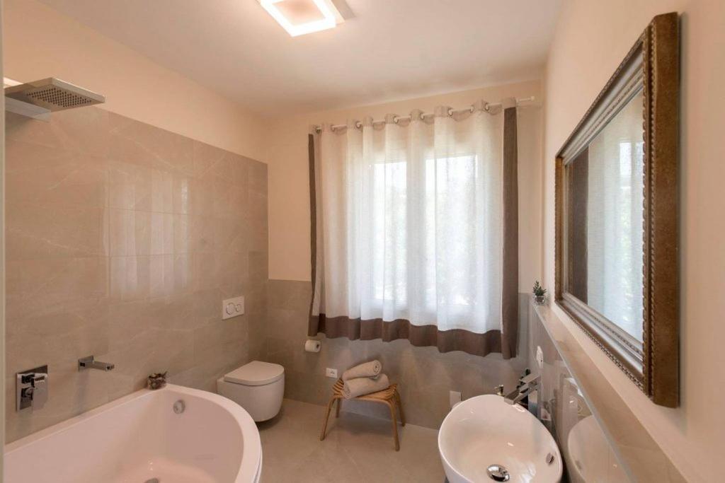 B&B Ai Filari Baone Bagian luar foto